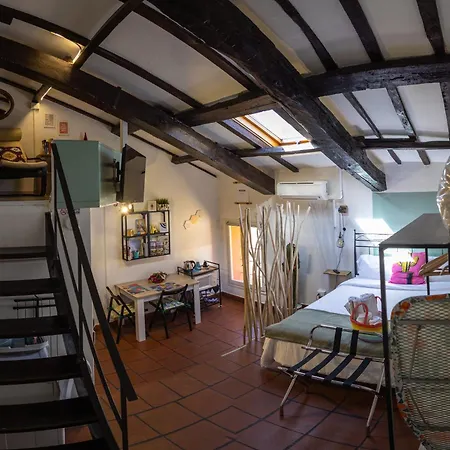 Vicolo Sette - Saguaro Loft Apartmán *